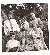 KittyMunsonandSusanLeakeSummer1954withBinksAnneCharlieGeordieBetsy.jpg