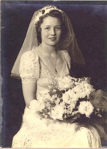 MarianMunsonsBridalportrait.jpg