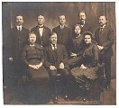 AndrewChristianJohnAlfredLawrenceIngeLauritzBestefarGertrudeJosie1914.jpg
